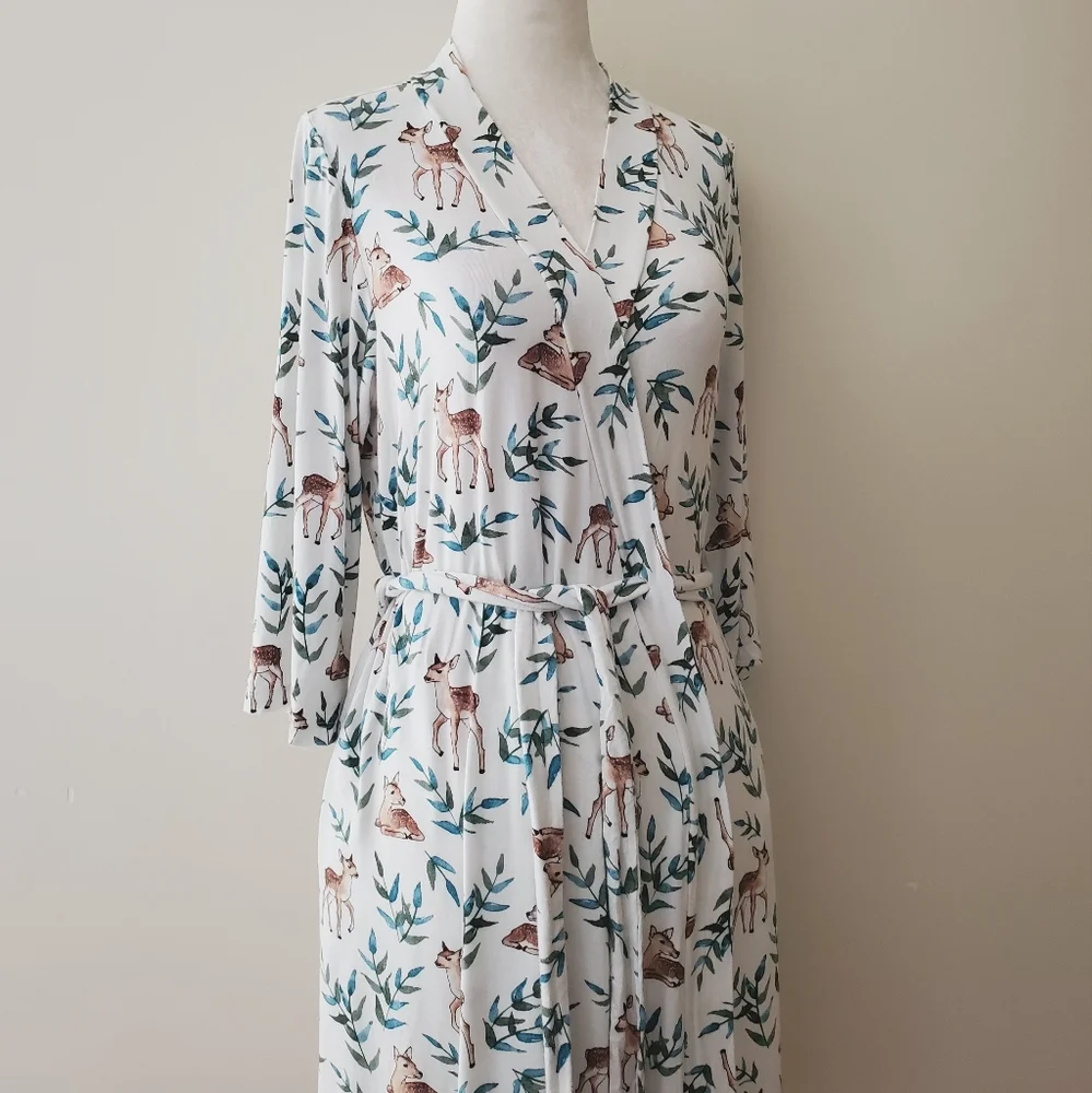 Milkmaid Goods Robe - Picture 2 of 16
